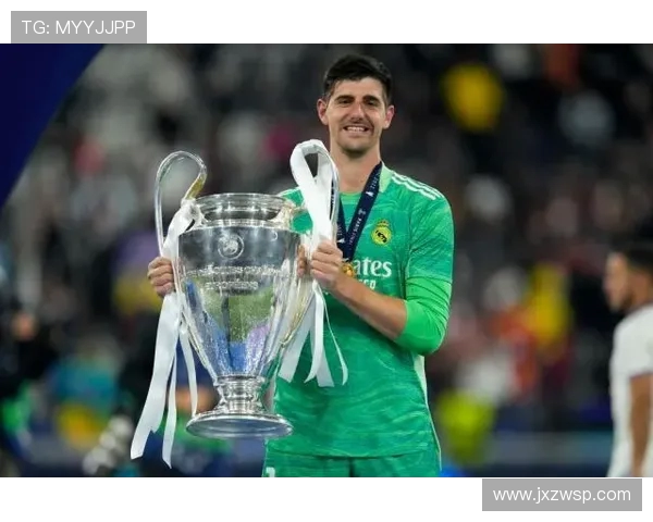 库尔图瓦:守护球门的传奇门将与他的辉煌职业生涯回顾 库尔图瓦:守护球门的传奇门将与他的辉煌职业生涯回顾