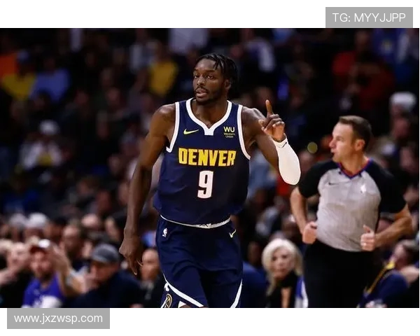 杰拉米格兰特如何在NBA赛场上展现个人风采与团队合作的完美结合