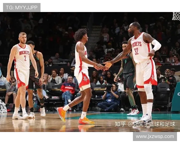 火箭队与奇才的激烈对决展现篮球魅力与团队精神的完美结合 火箭队与奇才的激烈对决展现篮球魅力与团队精神的完美结合