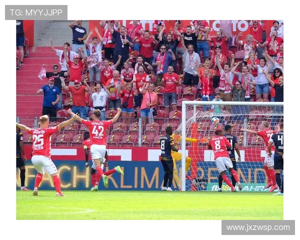 科隆与美因茨对决前瞻分析：战术解析与球员状态全面解读