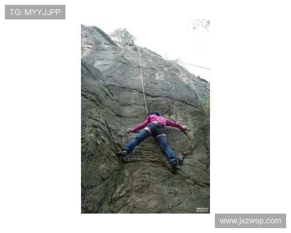 南京攀岩队荣登全国攀岩团队协作排行榜第三名展现团队精神与实力 南京攀岩队荣登全国攀岩团队协作排行榜第三名展现团队精神与实力